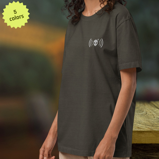 Oversized Tee with White Embroidered Alienhead Signal